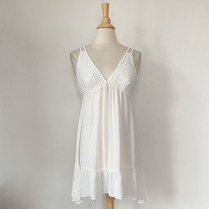 Solid White Boho Crochet V-Neck Nightgown